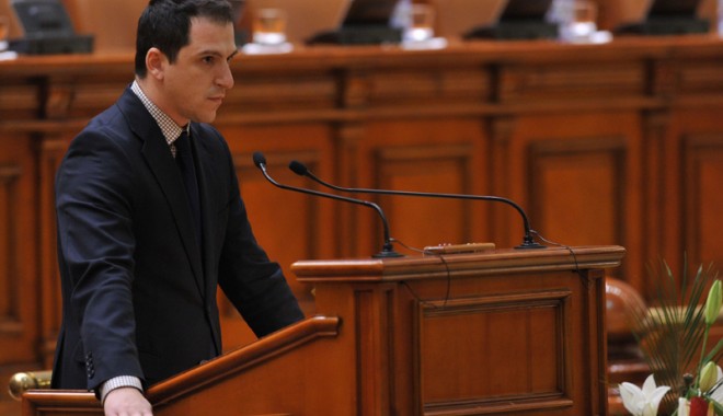 Ce a făcut deputatul Mihai Tararache de la tribuna Parlamentului în primul an de mandat - ceafacutdeputatulmihaitararache-1387483072.jpg