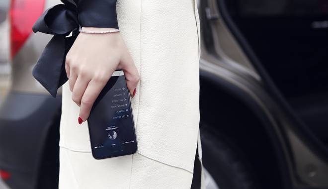 Cea mai controversată aplicație pentru smartphone se lansează și în România - ceamaicontroversataaplicatie-1424868381.jpg