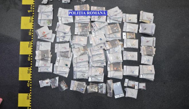 Ceasuri pentru copii susceptibile a fi contrafăcute, confiscate în Portul Constanța Sud Agigea - ceas-1533718586.jpg