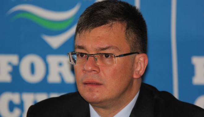 Mihai Răzvan Ungureanu a intrat în campania pentru prezidențiale - ceaspusmihairazvanungureanu26-1401972014.jpg