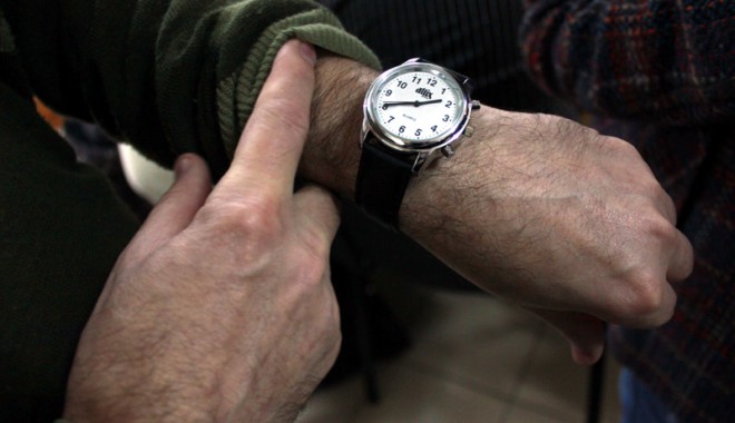 Ceasuri vorbitoare pentru  nevăzătorii din Constanța - ceasurivorbitoare2-1389203473.jpg