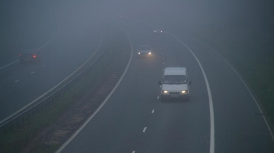 AVERTIZARE METEO / Ceață densă pe Autostrada Soarelui - ceata-1329894511.jpg