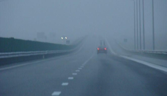 Avertizare de ceață și vânt puternic, pe Autostrada Soarelui - ceata-1549353977.jpg