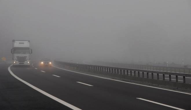 ANM. Constanța, sub COD GALBEN de ceață - ceataautostrada13870982121387525-1418722637.jpg