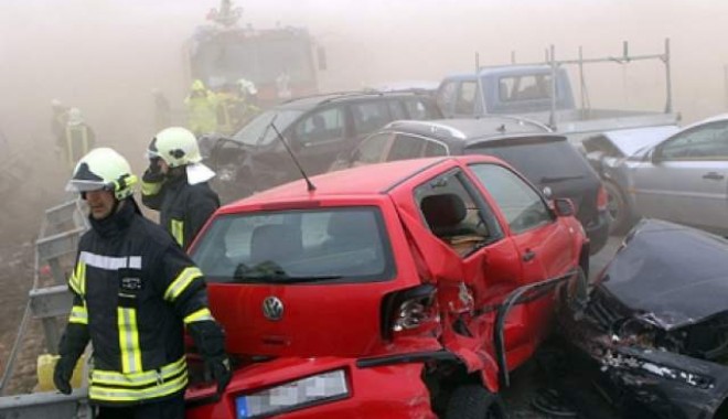 Accident de proporții în Suedia: Trei morți și circa 20 de răniți - ceatasiinghetuladevaratecapcanea-1358267688.jpg
