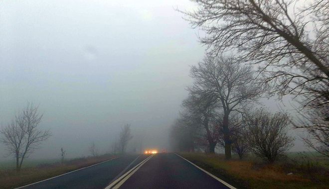 Cod galben de ceață în mai multe județe din țară - ceatasoseadrum-1645079846.jpg