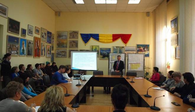 Ce s-a discutat la dezbaterea publică de la Medgidia - cediscutiimedgidiadezbatere-1452858263.jpg