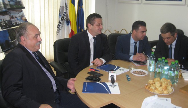 Ce a făcut CERONAV cu banii marinarilor - cefaceceronav-1414168460.jpg
