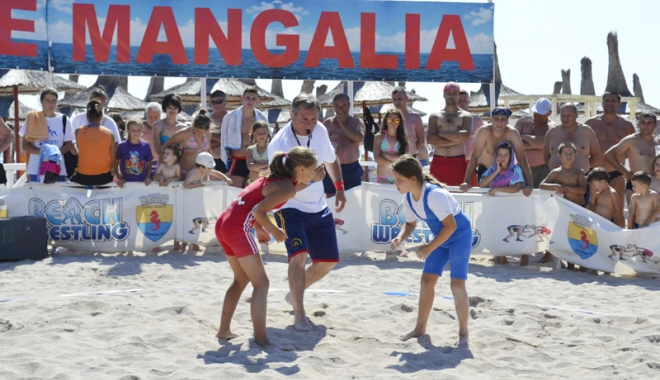 Luptători tineri și ambițioși,  la Cupa Callatis de la Mangalia - ceimai2-1471536861.jpg