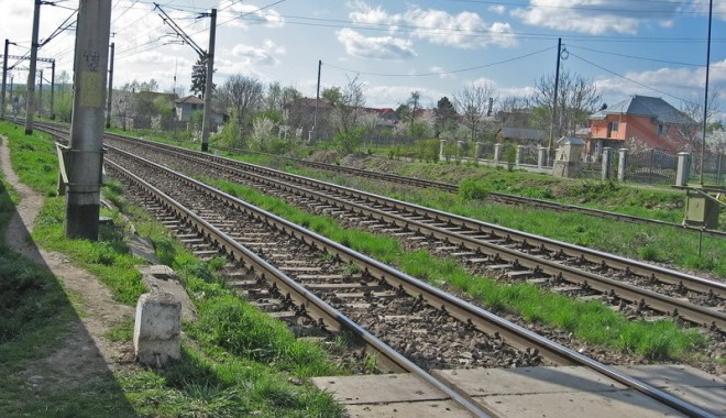 Un bărbat a fost găsit electrocutat pe calea ferată - cele-1399815542.jpg