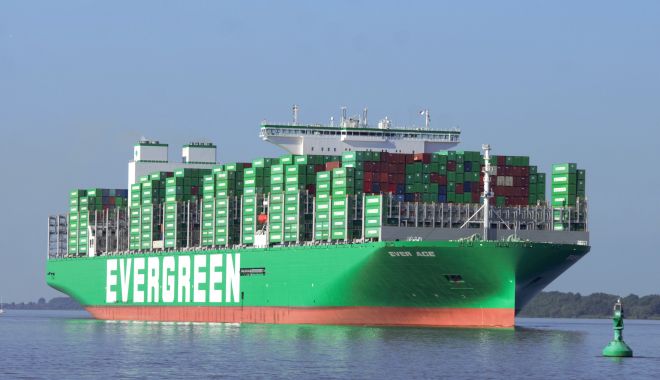 Cel mai mare portcontainer din lume va tranzita Canalul Suez - celmaimareportcontainerdinlumeva-1631814686.jpg