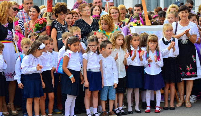 Ce mică-i vacanța mare! Școala începe  pe 11 septembrie, anul acesta - cemicaivacantamare-1500479485.jpg