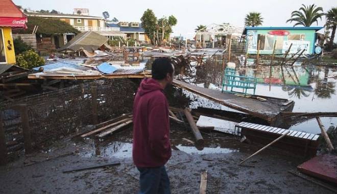 Tsunami după cutremurul devastator din Chile - censeamncivilizaiecutremuruldinc-1442557763.jpg