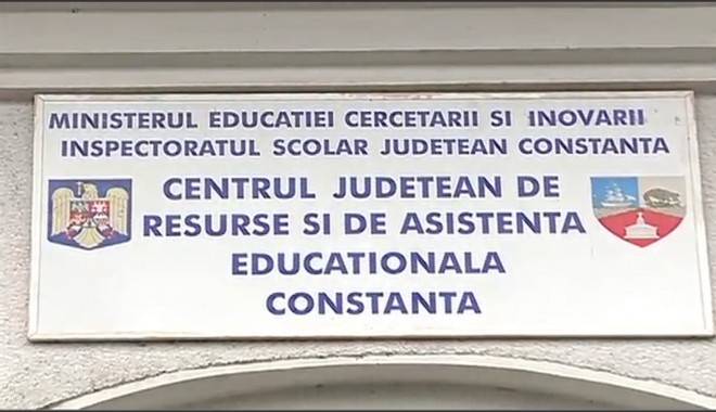 Ziua porților deschise la CJRAE - centru-1402416755.jpg