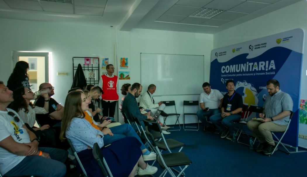 Caravană mobilă a ambasadei Ucrainei la Centrul Comunitaria din Constanța                                                                  Constanța - centru11686669750-1722443131.jpg
