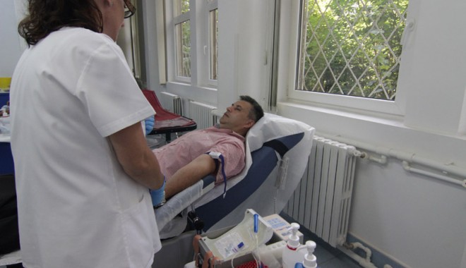 Posturi deblocate la Centrul de Transfuzii Constanța - centruldetransfuzii2-1375373503.jpg