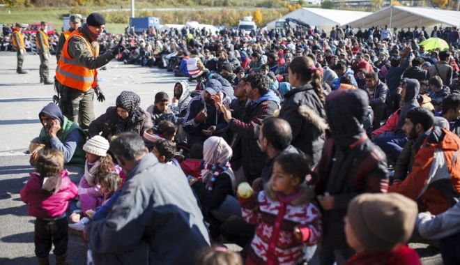 Decizie controversată în Germania. Bavaria deschide primele centre pentru migranți - centrupentrumigrantibavaria-1533124784.jpg
