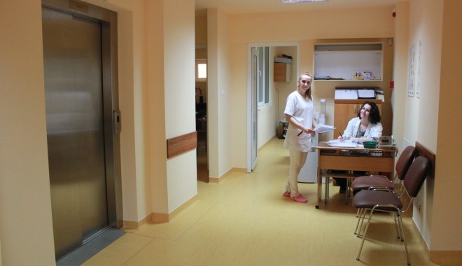 Testări GRATUITE pentru osteoporoză, în Constanța - centrurecuperaremedicalamedstar2-1366536050.jpg