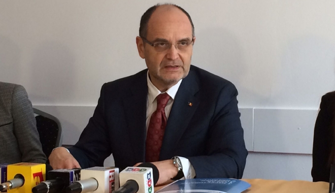 Ce păcat că l-au demis… Voia să reintroducă examenul de admitere la liceu - cepacatcalaudemis-1467905710.jpg