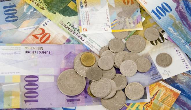 Ce pericole implică interzicerea creditării în franci - cepericole-1423748221.jpg