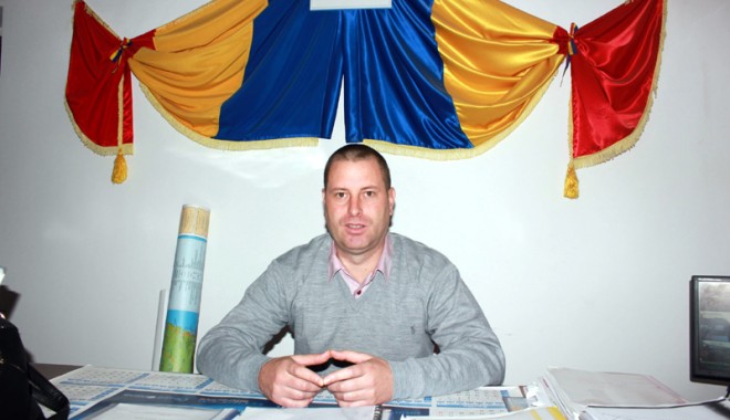 Ce priorități are pentru 2014, primarul din comuna Tortoman, Lucian Chitic - ceprioritatiarelucianchiticprima-1387305737.jpg