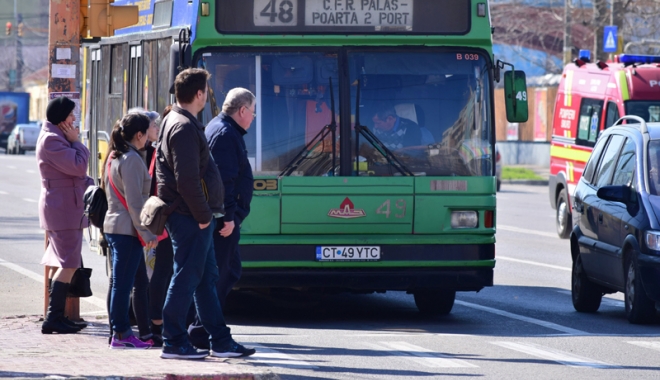 Unde se pot depune cererile pentru abonamentele gratuite RATC - cereriabonamenteratc-1509290884.jpg
