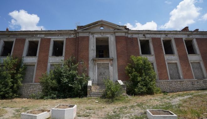 Primăria Cernavodă modernizează Casa de Cultură din localitate