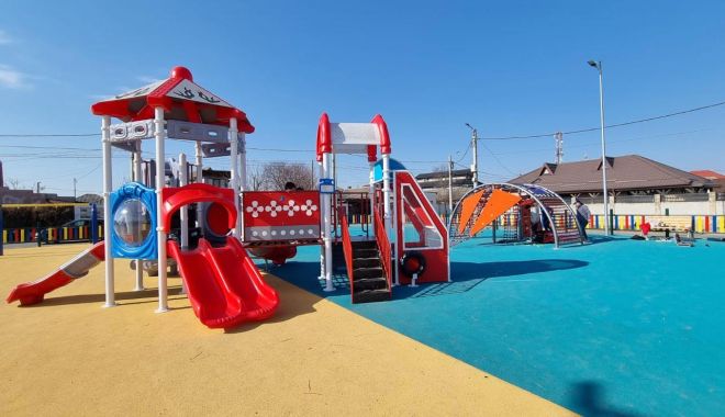 Primăria Cernavodă vrea să construiască mai multe spații de joacă - cernavoda-loc-joaca-1707506264.jpg