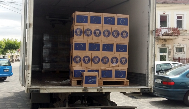 Primăria Cernavodă distribuie pachetele cu ajutoare de la UE - cernavodaajutoareue-1467902894.jpg