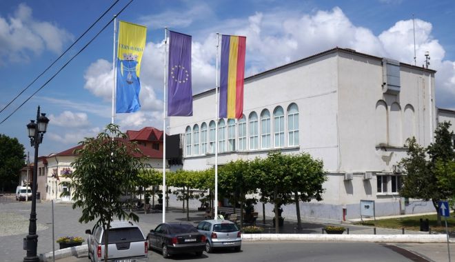 Trei contracte de finanţare din fonduri europene prin PNRR, semnate la Cernavodă - cernavodacontracte-1677505471.jpg