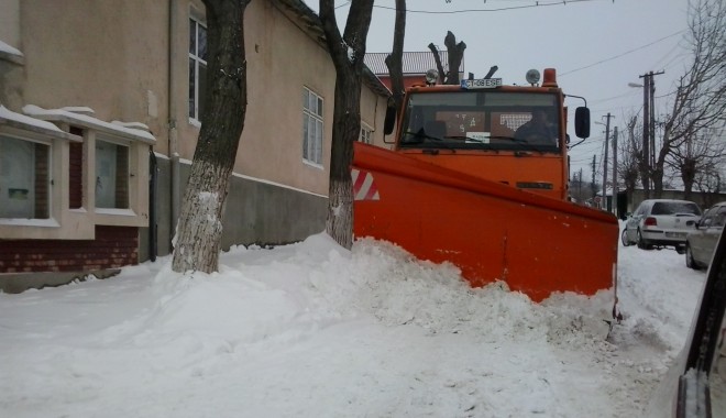 Cum ține iarna sub control Primăria Cernavodă - cernavodaiarnadeszapezire-1390905526.jpg