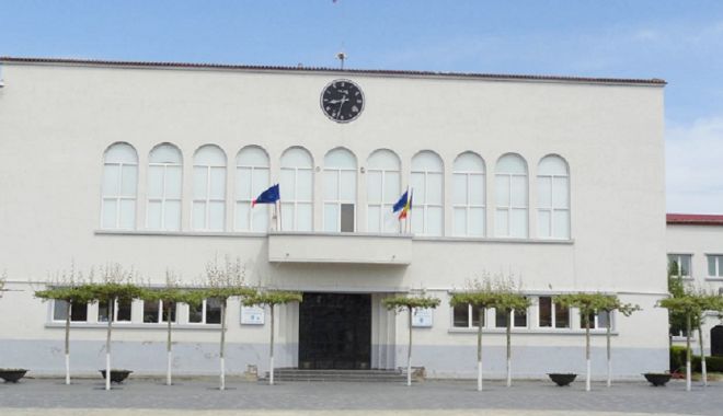 Primăria Cernavodă pune la dispoziţia cetăţenilor o platformă online pentru plata taxelor - cernavodataxe-1639162921.jpg