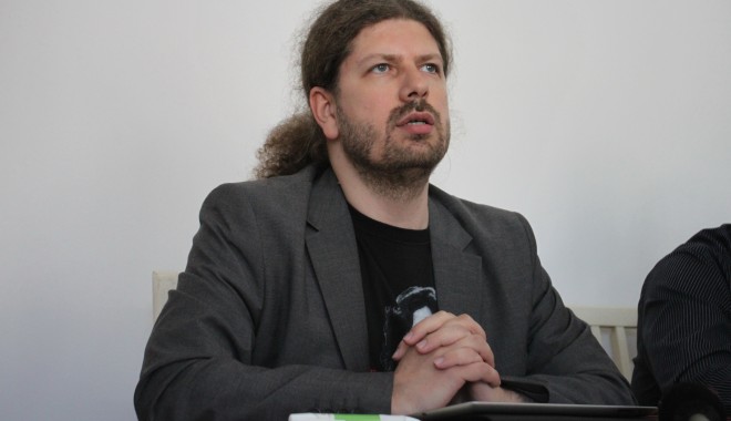 Deputatul Remus Cernea,  solidar cu Alexandra Stan - cernea-1371612962.jpg