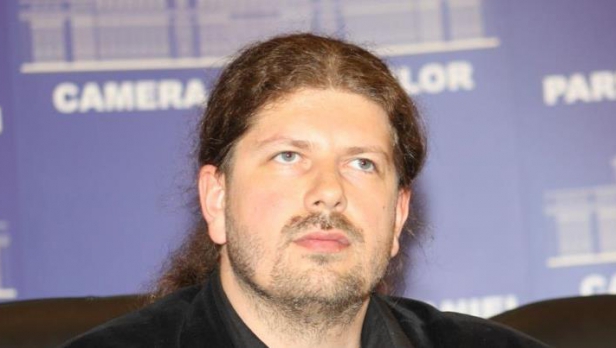Remus Cernea: 