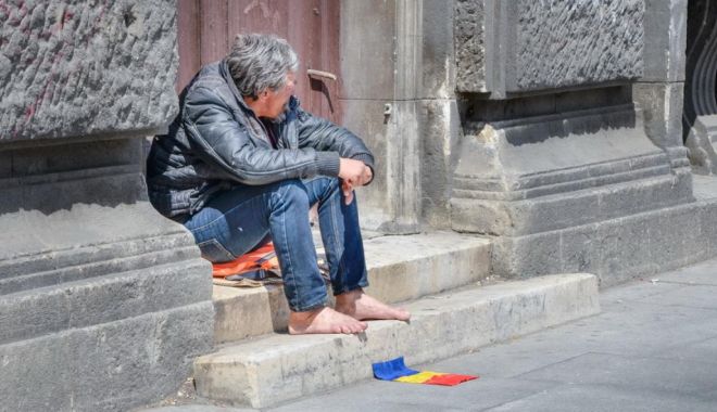 Bărbat care se prefăcea că este bolnav, prins la cerșit de polițiștii constănțeni