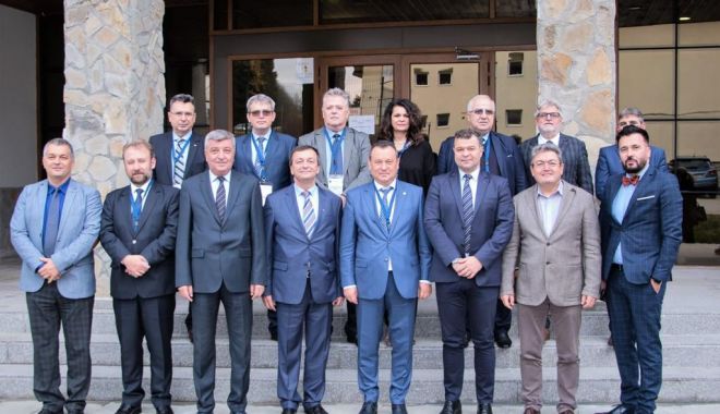 Universităţile solicită accesul studenţilor la cursuri pe bază de certificat verde - certificatuniversitati-1635269571.jpg