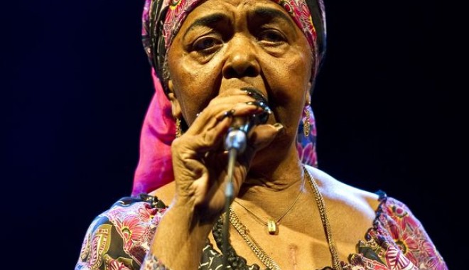 Cesaria Evora și-a anulat cele trei concerte în România - cesariaevora-1316773246.jpg