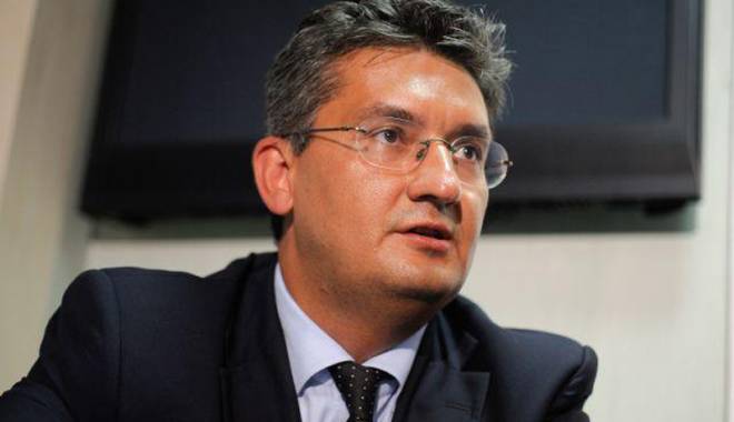 Medicamente falsificate în farmacii - cespunepresedinteleanm-1422461966.jpg