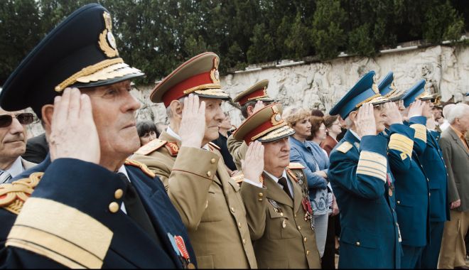 Legea pensiilor militare. Se propune asigurare de viață cu încasarea contravalorii la pensionare - cespuneunpr-1539091858.jpg