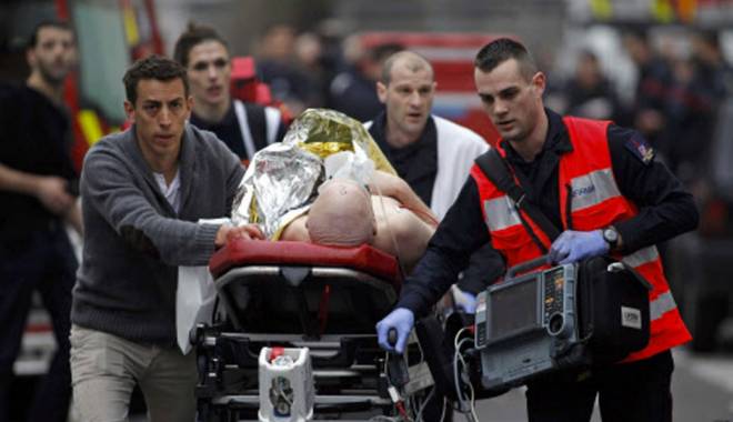 Atentate la Paris: Toate cele 129 de persoane ucise au fost identificate - cestunattentatterroristearticle-1447864161.jpg