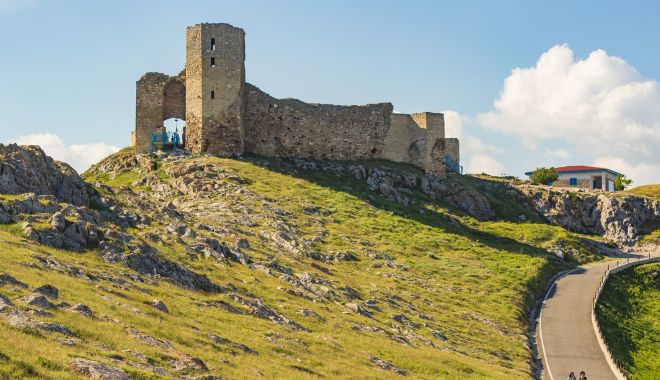 Propunere de excursie - Cetatea Enisala - cetateaenisala-1626976526.jpg
