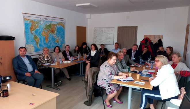 Schimb de bune practici la prima ediție a Conferinței Naționale a Centrelor Județene de Excelență - cex-1666690785.jpg