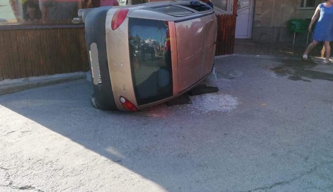 Accident rutier în localitatea Mihail Kogălniceanu. O persoană a fost rănită - cf9d9e13caf14b9c9d3f9d17dba7b7d1-1534436560.jpg