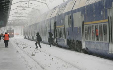 Află ce trenuri au fost anulate - cfr-1329135138.jpg