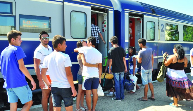 Vrei să pleci cu gașca la mare? Urcă-te în trenul CFR Călători! - cfr-1405412132.jpg