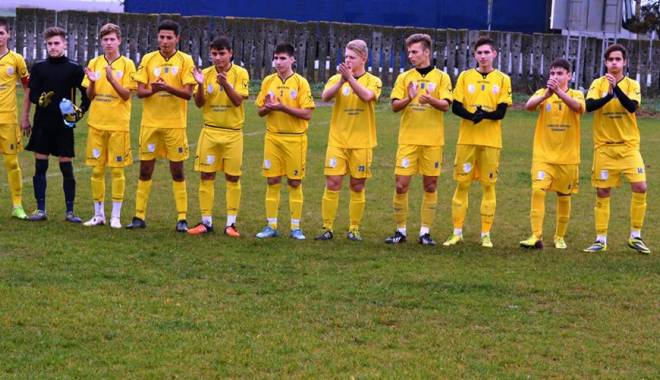 Fotbal: Juniorii de la CFR Constanța, în cantonament la Gura Humorului - cfr-1451821717.jpg