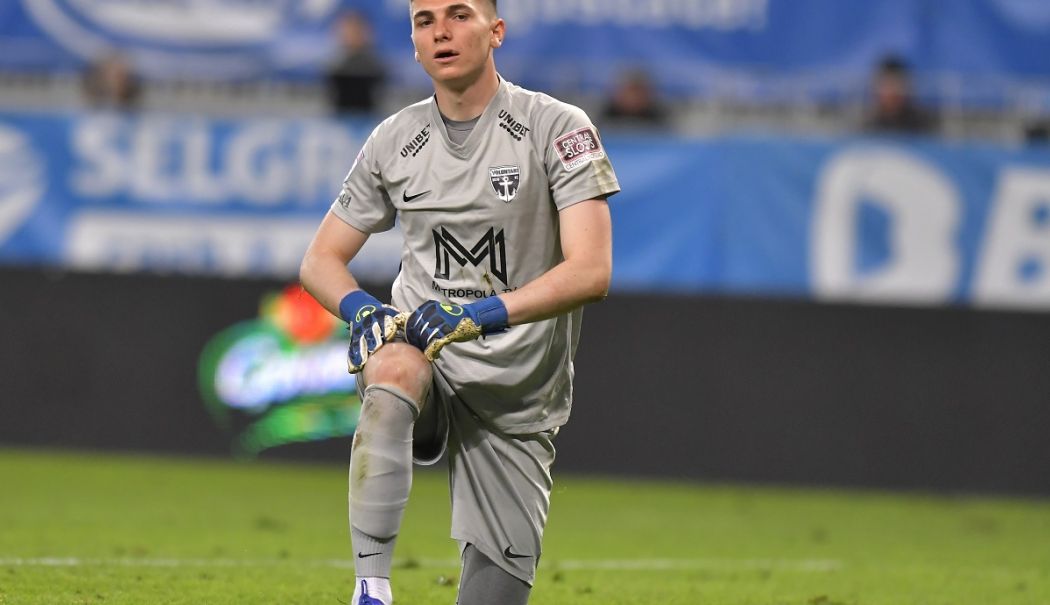 CFR Cluj l-a împrumutat pe portarul Mihai Popa de la Torino FC - cfr-portar-1723721026.jpg
