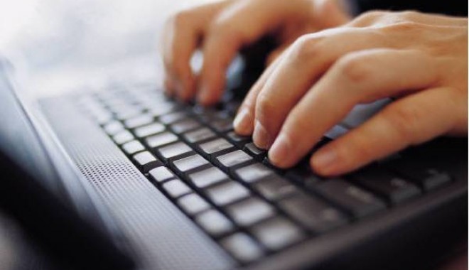 Angajatorii verifică activitatea online a potențialilor angajați - cfr4-1318534615.jpg