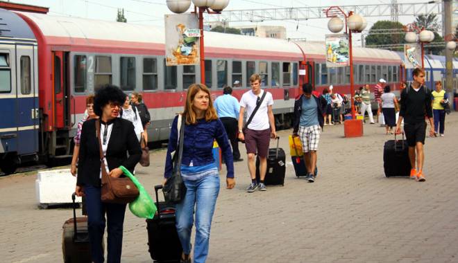 CFR Călători ne sfătuiește să evităm schimbarea trenurilor la Budapesta - cfrcalatori-1441212178.jpg