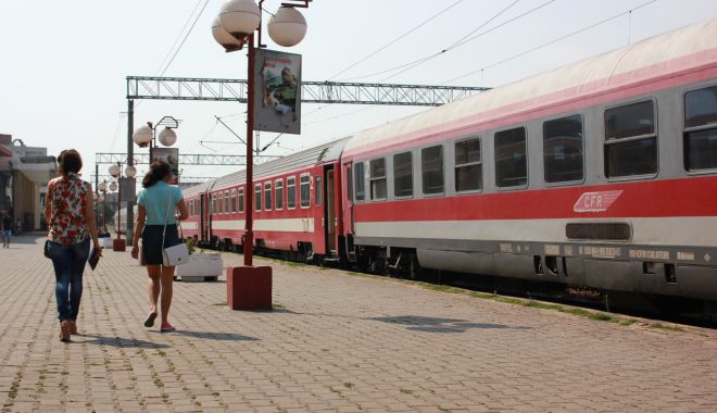 Călătorii din trenuri, sancționați pentru că nu aveau măști de protecție - cfrcovid-1597153014.jpg